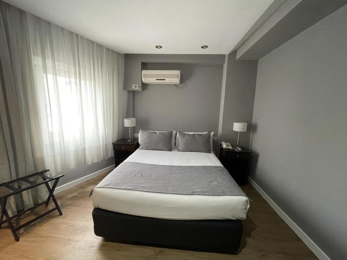 Hotel 8 de Octubre Buenos Aires Buitenkant foto
